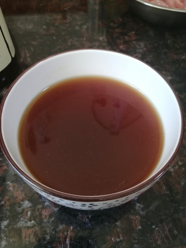 簡簡單單也不失美味~~木耳炒肉絲的做法-家常味炒菜譜