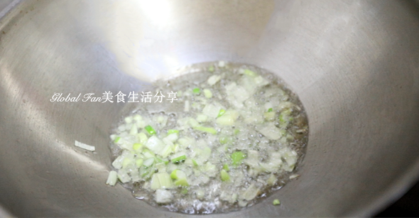 松仁玉米的做法-咸鮮味炒菜譜