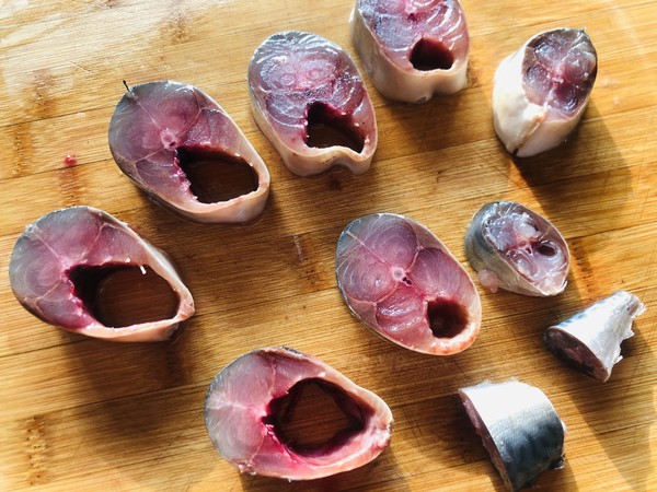 香煎鲅魚 │簡單美味 配米飯超級下飯的做法-咸鮮味煎菜譜