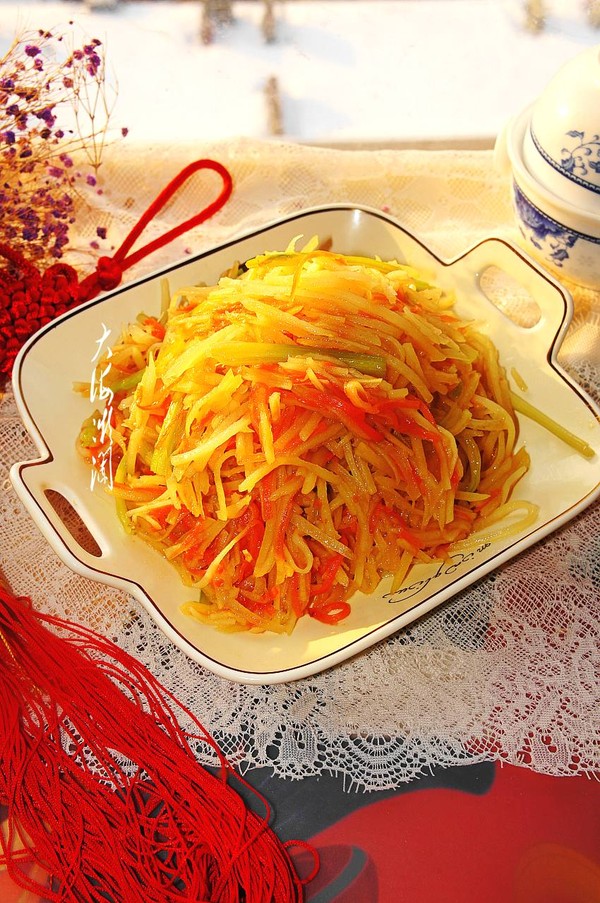 立春必吃的菜~素炒土豆絲的做法-家常味炒菜譜-易網健康養生網 立春必吃的菜~素炒土豆絲的做法-家常味炒菜譜