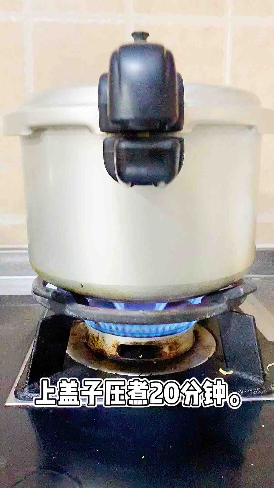 土雞兩次，合理安排有湯又有菜的做法-家常味煮菜譜