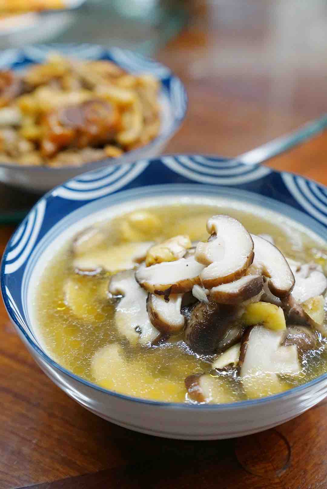 土雞兩次，合理安排有湯又有菜的做法-家常味煮菜譜