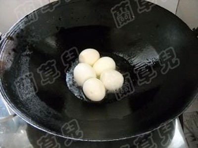 虎皮蛋燒肉的做法-家常味燒菜譜