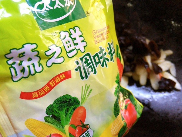 時蔬界的經典黑白配，山藥炒木耳的做法-家常味炒菜譜