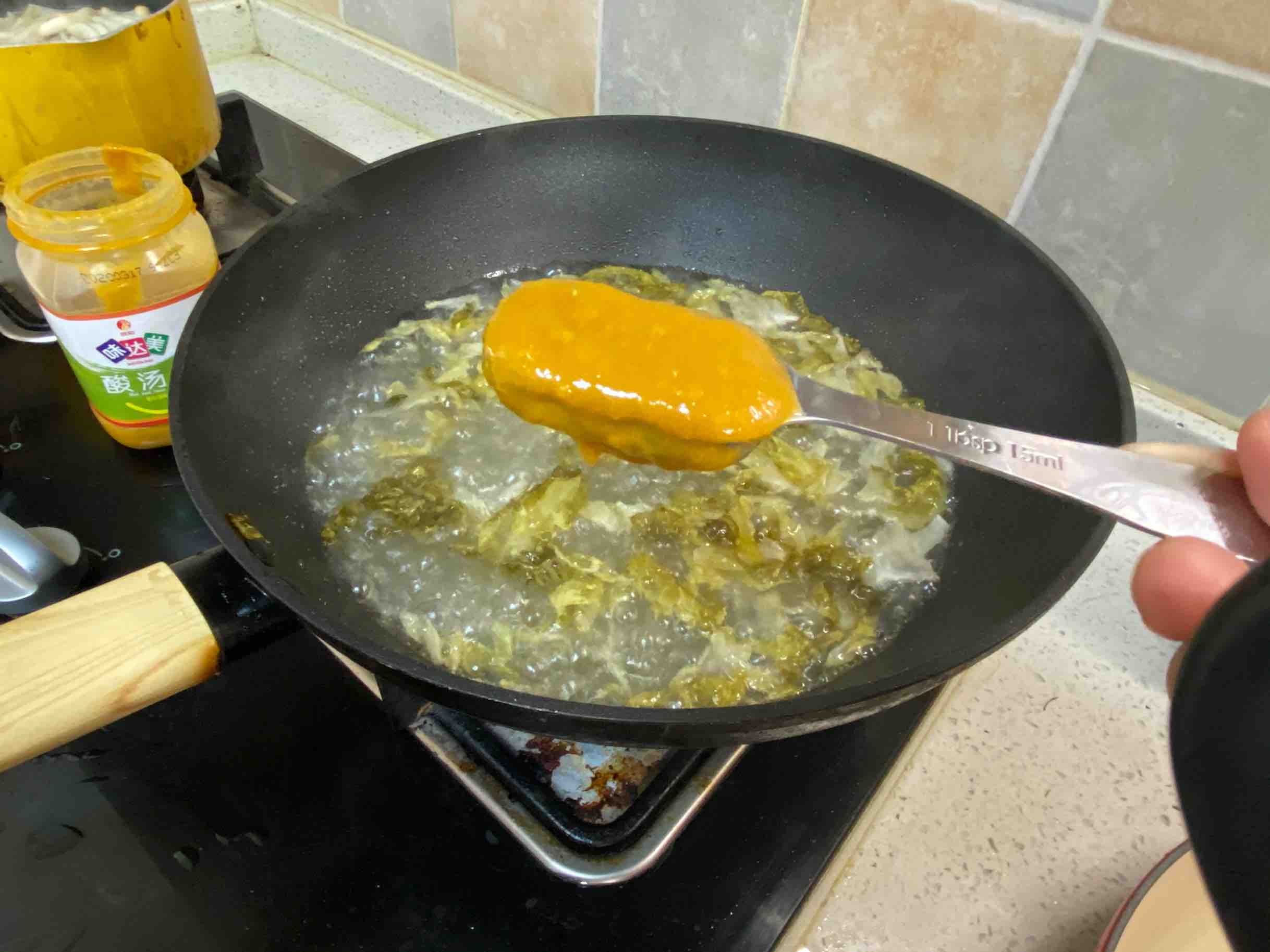 年夜飯必備酸菜魚的做法-麻辣味煮菜譜