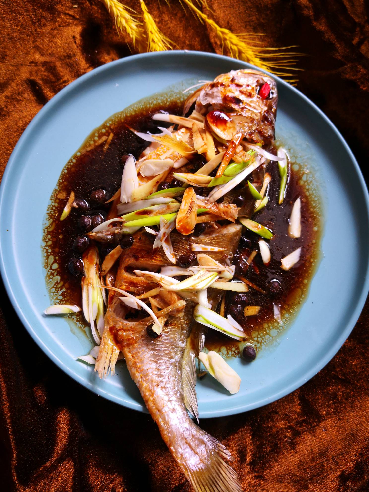 豆豉黃花魚的做法-豆瓣味蒸菜譜