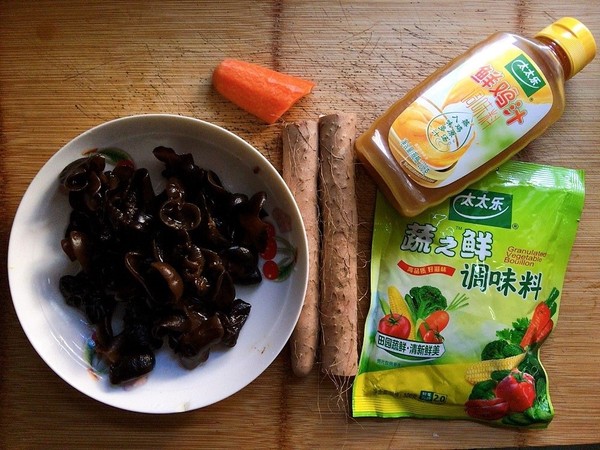 時蔬界的經典黑白配，山藥炒木耳的做法-家常味炒菜譜