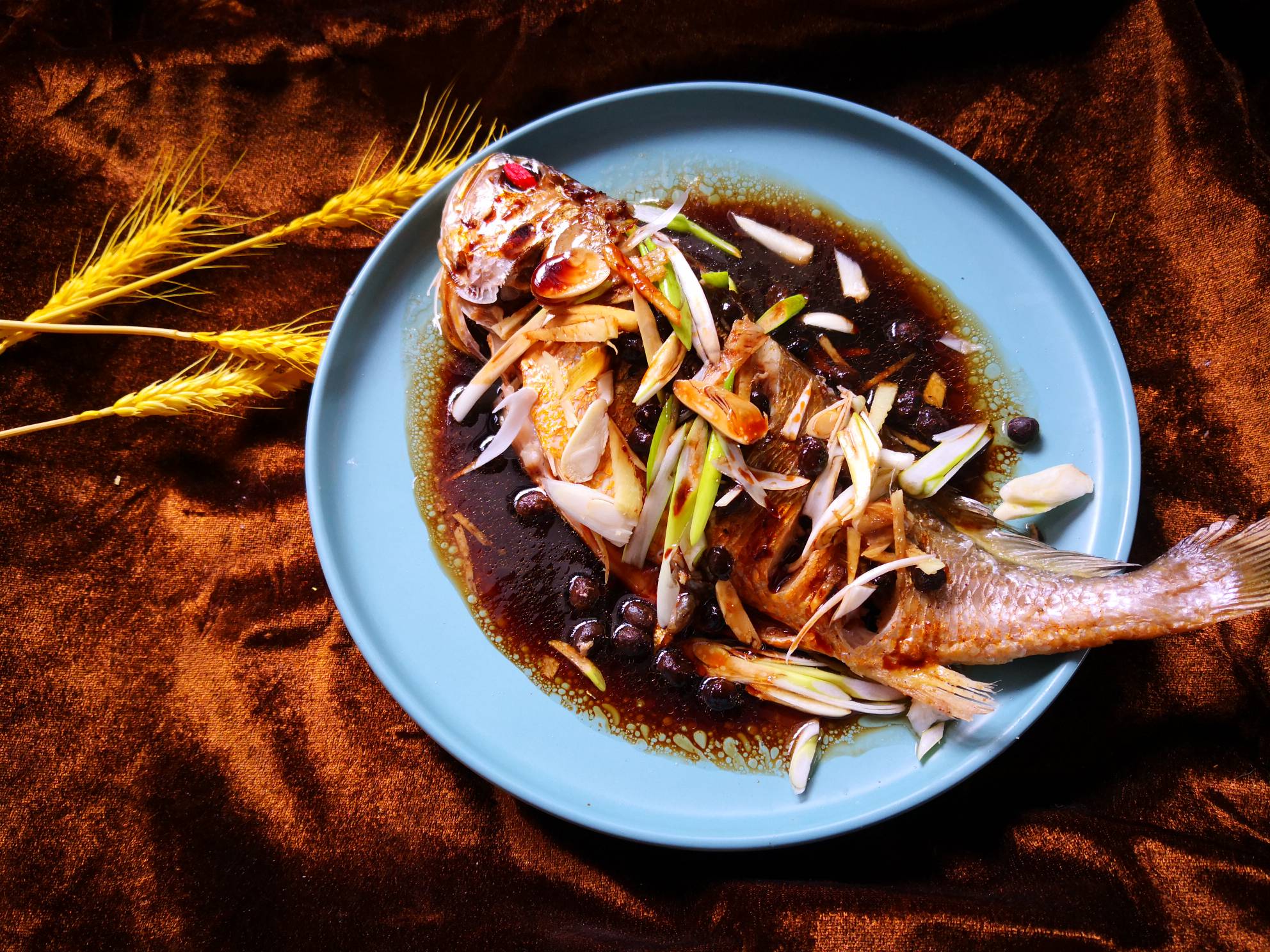 豆豉黃花魚的做法-豆瓣味蒸菜譜