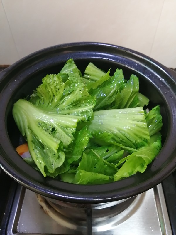 家鄉(xiāng)的味道~~午餐肉番薯芥菜煲的做法-家常味煮菜譜