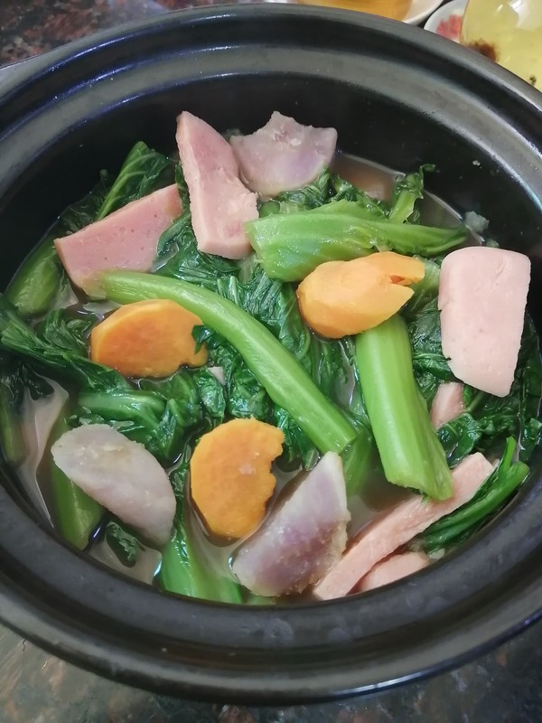 家鄉(xiāng)的味道~~午餐肉番薯芥菜煲的做法-家常味煮菜譜
