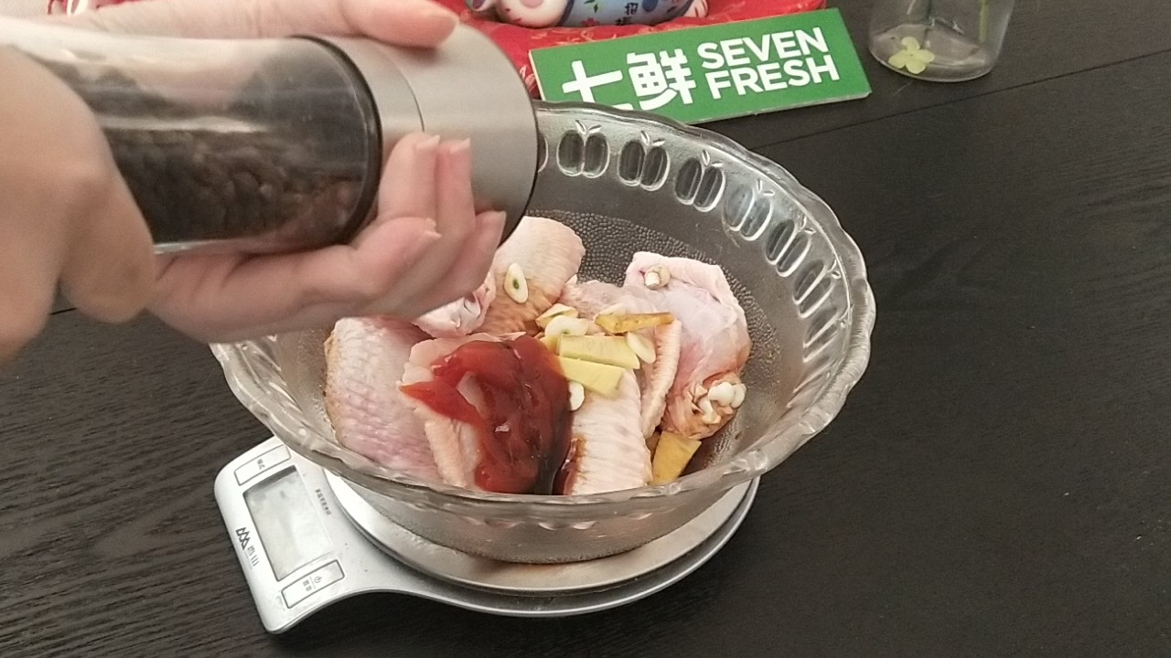 蜜汁脆皮烤雞翅的做法-咸鮮味烤菜譜