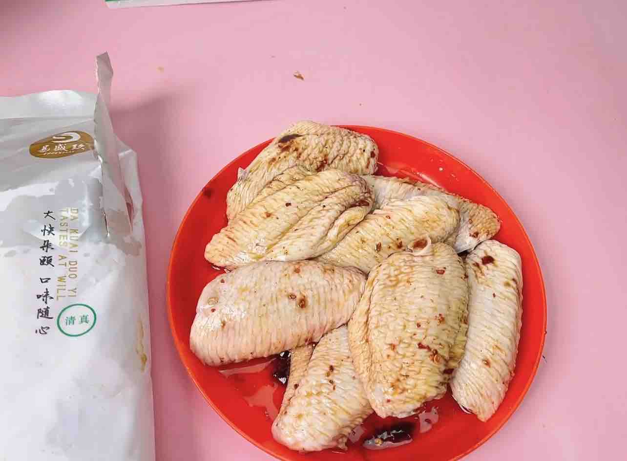 香烤雞翅的做法-香辣味烤菜譜