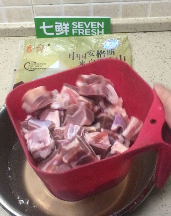 番茄牛腩鍋的做法-酸甜味燉菜譜