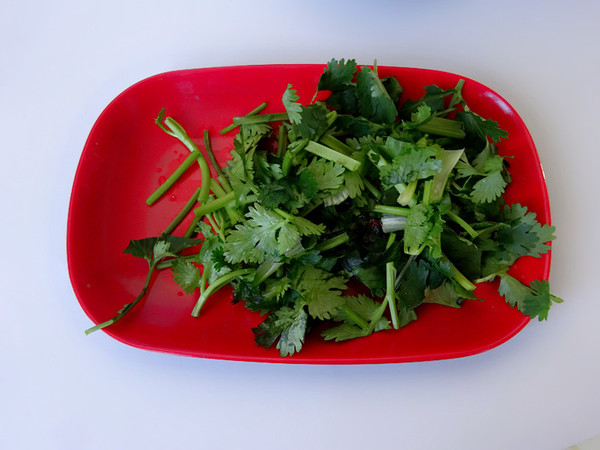 牛腩這么做才對,味爽清香不油膩,驅寒又暖胃的做法-咸鮮味燉菜譜-易網健康養生網 牛腩這么做才對,味爽清香不油膩,驅寒又暖胃的做法-咸鮮味燉菜譜