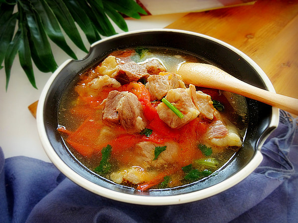 牛腩這么做才對,味爽清香不油膩,驅寒又暖胃的做法-咸鮮味燉菜譜-易網健康養生網 牛腩這么做才對,味爽清香不油膩,驅寒又暖胃的做法-咸鮮味燉菜譜