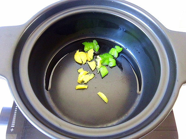 牛腩這么做才對,味爽清香不油膩,驅寒又暖胃的做法-咸鮮味燉菜譜-易網健康養生網 牛腩這么做才對,味爽清香不油膩,驅寒又暖胃的做法-咸鮮味燉菜譜