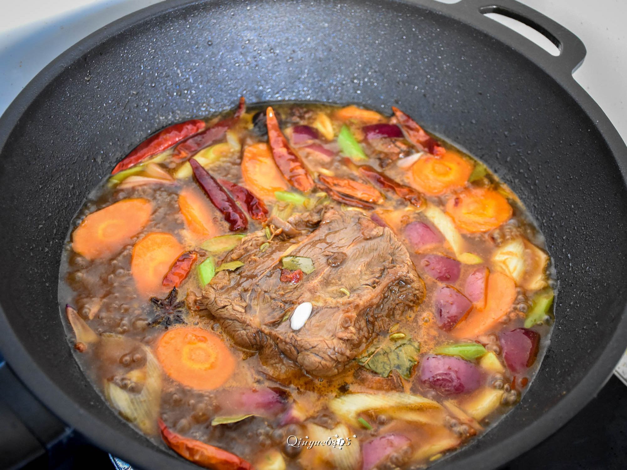 和老廚師學做醬牛肉，年夜飯妥妥的C位菜的做法-醬香味燉菜譜