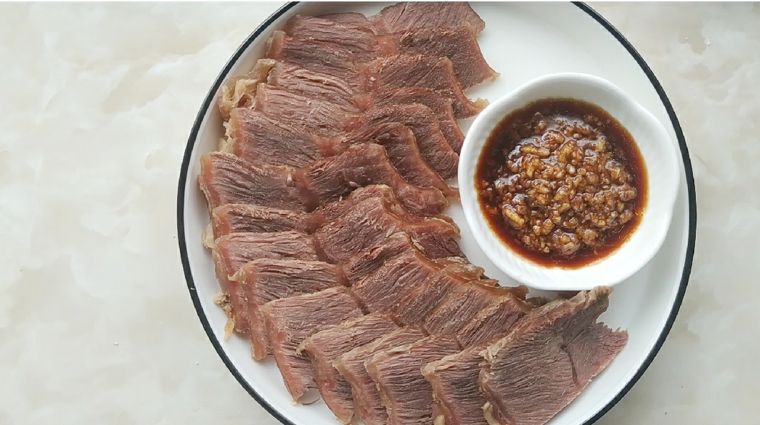 好吃到舔盤的鹵牛肉的做法-家常味燉菜譜