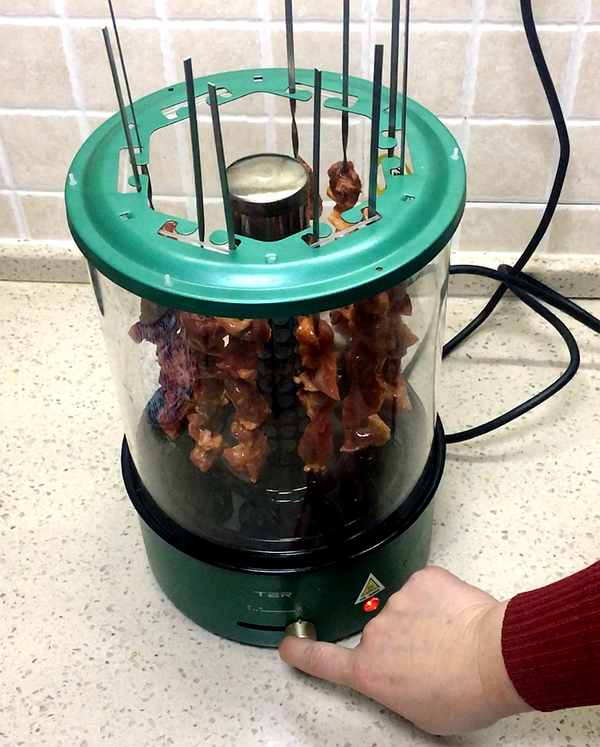 烤牛腩串的做法-咸鮮味烤菜譜