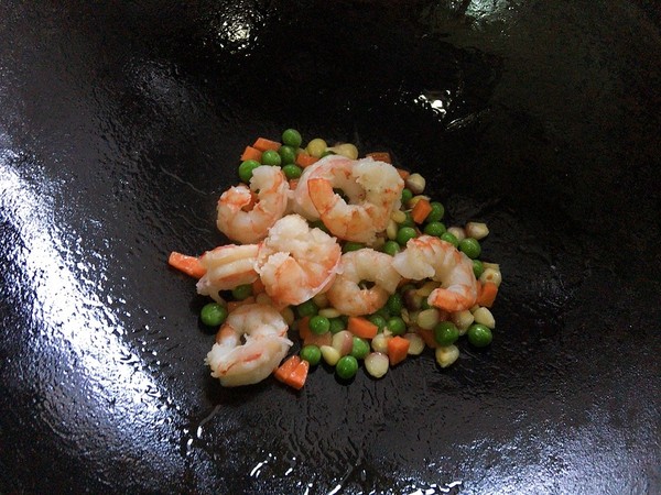 雜粒炒蝦仁,多彩又可愛的做法-咸鮮味炒菜譜-易網健康養生網 雜粒炒蝦仁,多彩又可愛的做法-咸鮮味炒菜譜