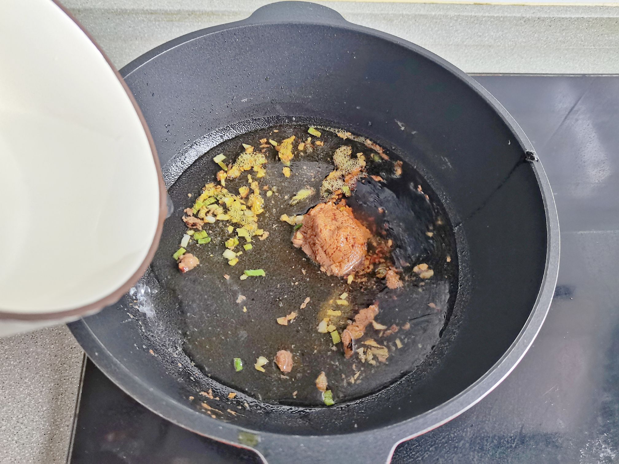 香辣牛腱子，香辣開胃，好吃又饞人的做法-香辣味燉菜譜