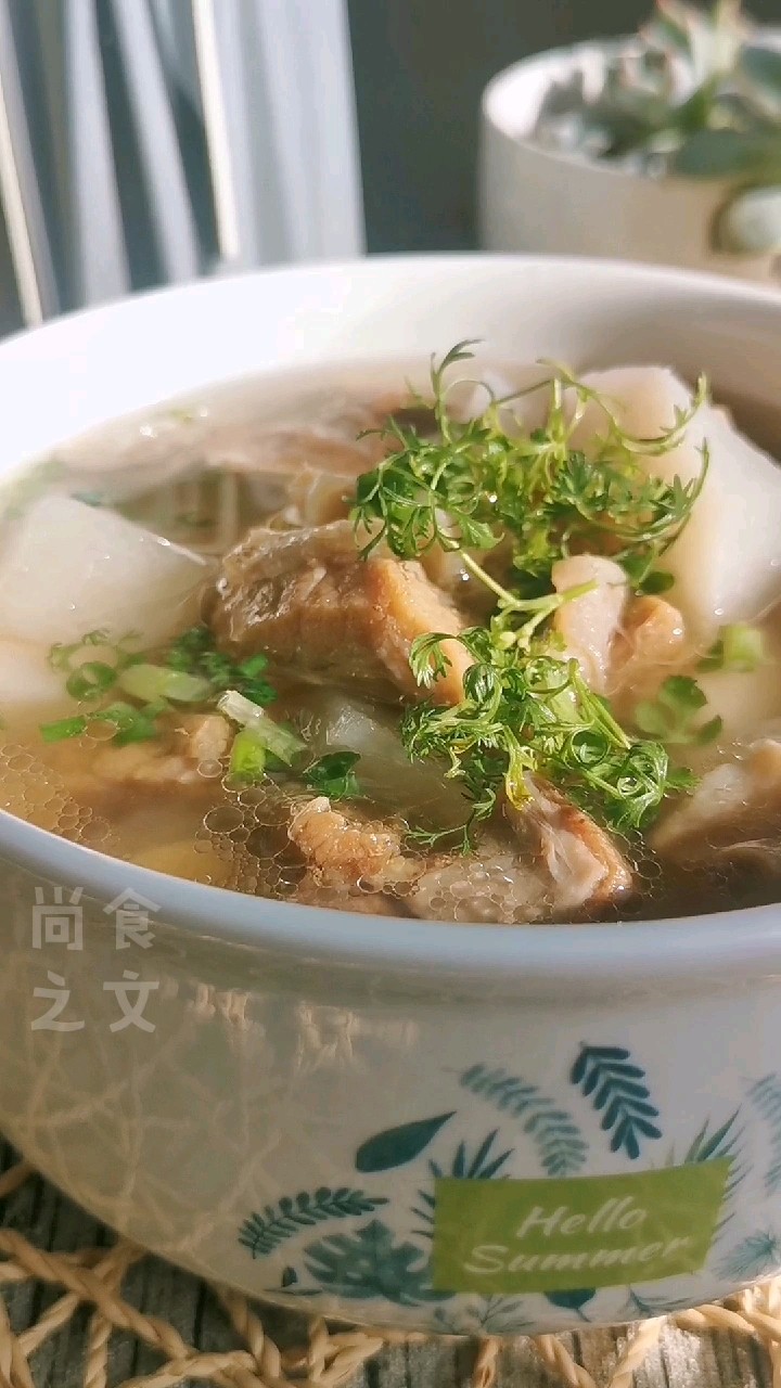 牛腩這樣燉，才是真正的清湯牛腩哦～的做法-咸鮮味燉菜譜