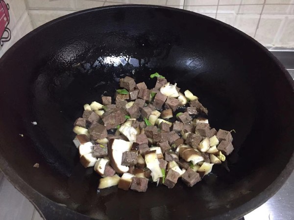 四喜豆腐包的做法-咸鮮味蒸菜譜