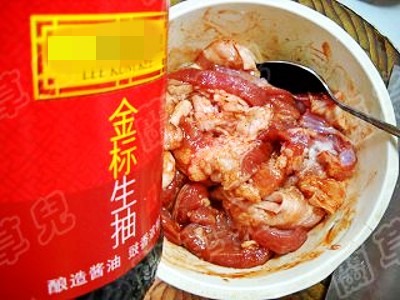 紅薯粉蒸腐乳肉的做法-醬香味蒸菜譜