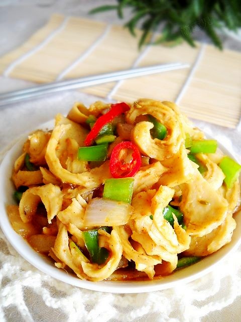 烤肉料炒面筋的做法-香辣味炒菜譜