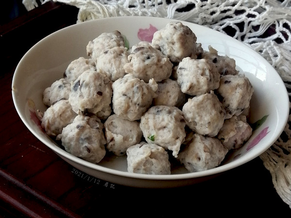自制兩種火鍋肉丸，真材實(shí)料看得見！的做法-咸鮮味煮菜譜