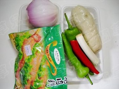 烤肉料炒面筋的做法-香辣味炒菜譜-易網<a href=http://www.gyfww.com/ target=_blank class=infotextkey>健康養生</a>網 烤肉料炒面筋的做法-香辣味炒菜譜