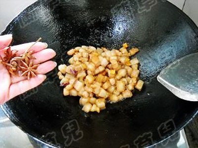 黃豆蛋白紅燒肉的做法-家常味燒菜譜-易網健康養生網 黃豆蛋白紅燒肉的做法-家常味燒菜譜