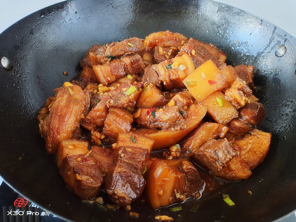 梅菜紅燒肉的做法-咸鮮味蒸菜譜