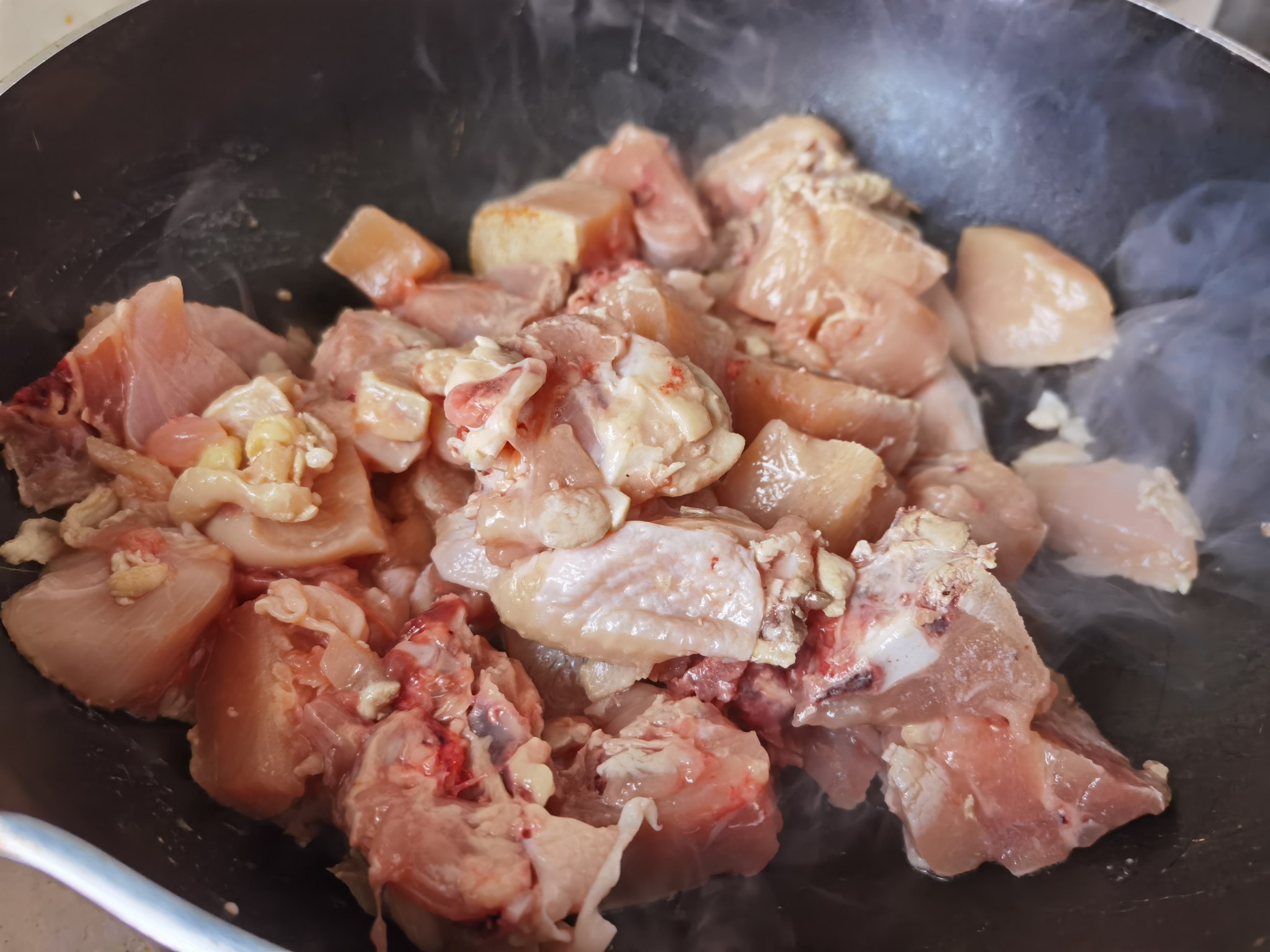 除夕夜的必備菜--香菇炒雞的做法-香辣味炒菜譜