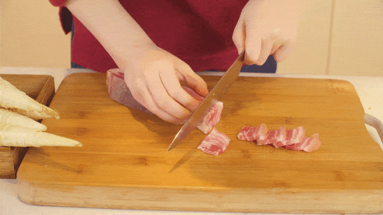 節節高升·咸肉蒸嫩筍的做法-咸鮮味蒸菜譜