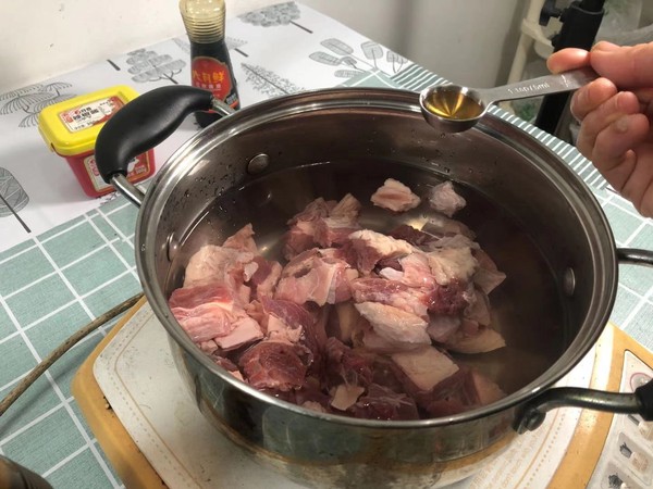 #年味食足#西紅柿土豆燉牛腩的做法-五香味燉菜譜