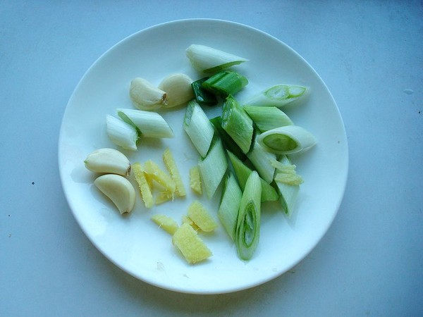 電飯煲燉魚頭的做法-麻辣味燉菜譜