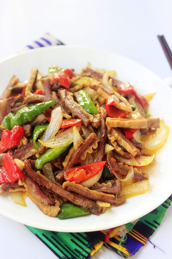 爆炒牛腸的做法-香辣味炒菜譜