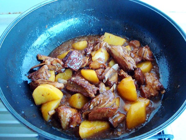 土豆燒羊肉的做法-家常味燒菜譜