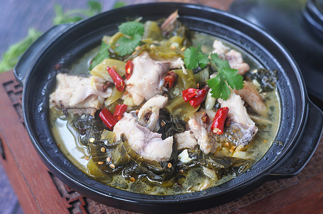 魚的做法這么多，我獨愛酸菜魚，湯鮮肉嫩，比水煮魚片更營養！的做法-酸辣味煮菜譜