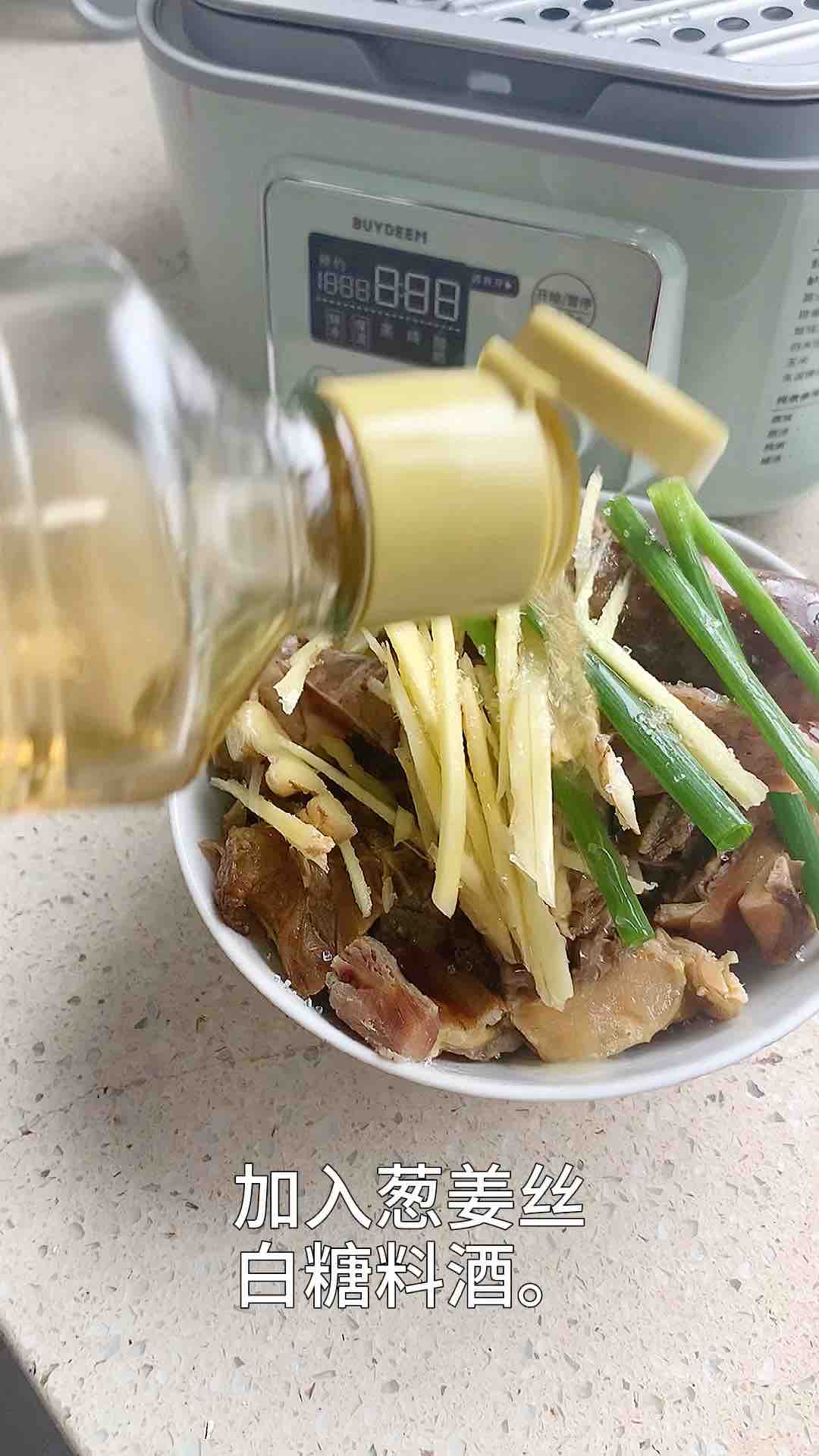 臘味合蒸老家專屬的年味，娃爸邊吃邊感慨的做法-家常味蒸菜譜