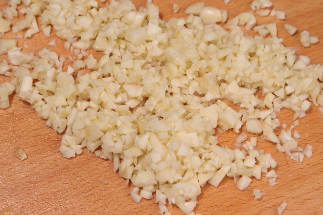 蒜蓉雞翅的做法-家常味煎菜譜