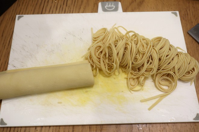 燙拌豆腐絲的做法-家常味拌菜譜