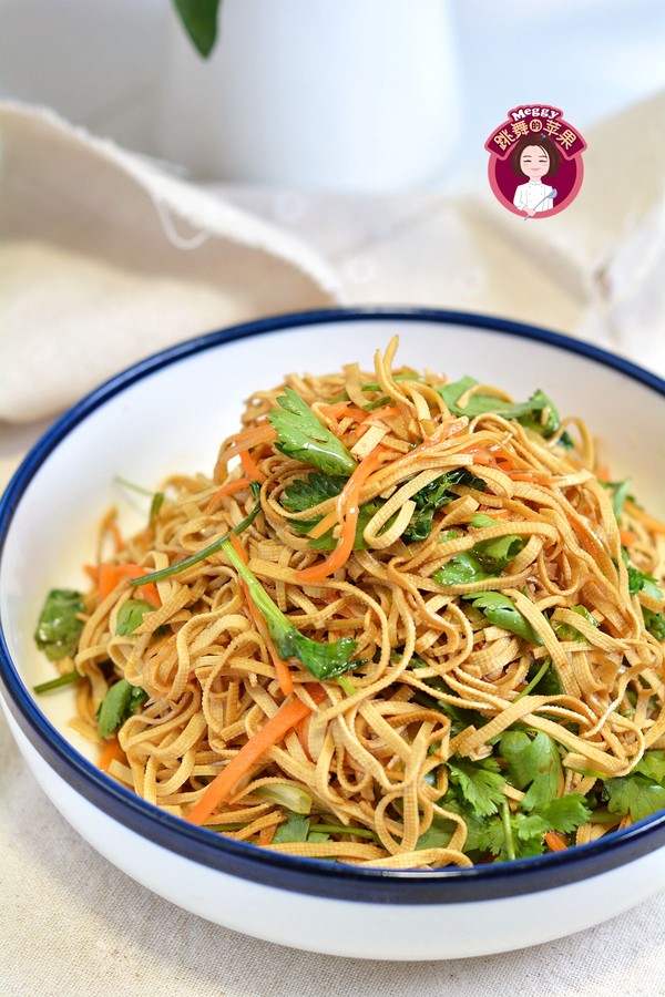 燙拌豆腐絲的做法-家常味拌菜譜