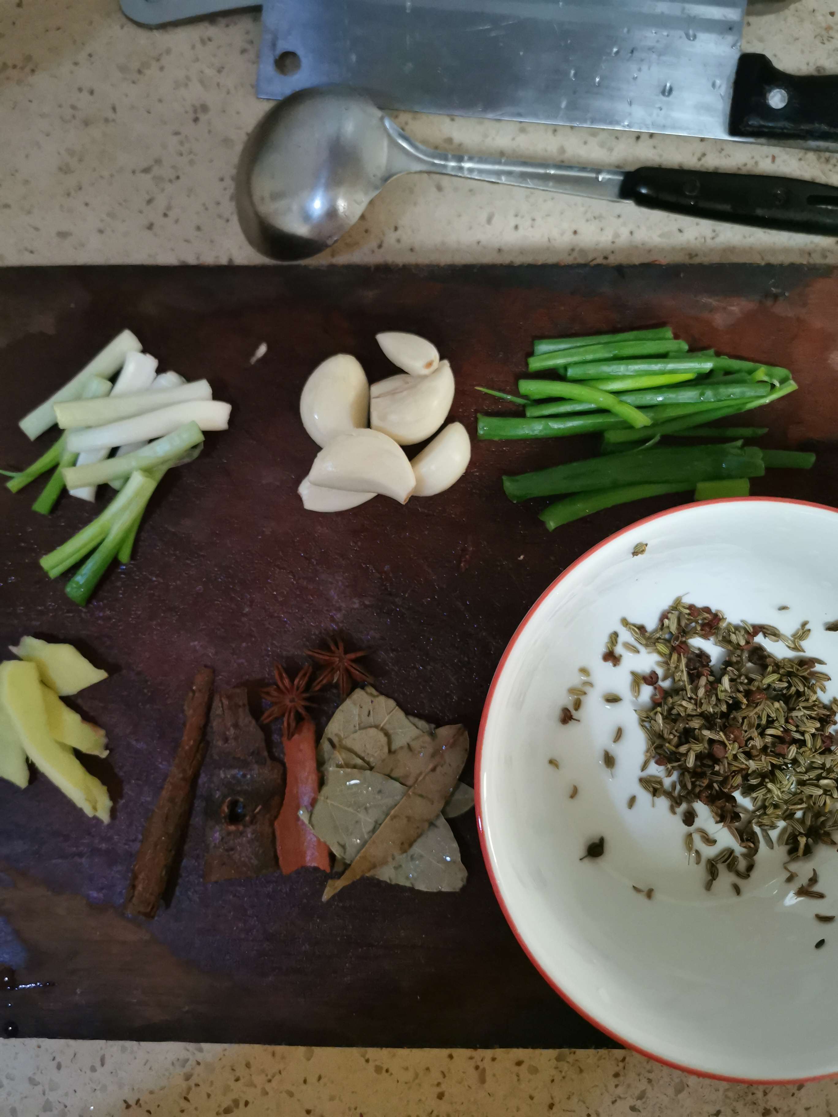 燉羊蝎子的做法-五香味燉菜譜