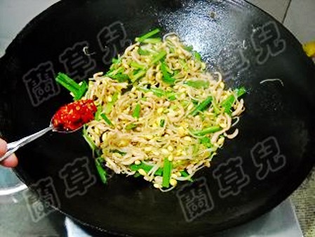 韭菜豆芽雞絲的做法-家常味炒菜譜