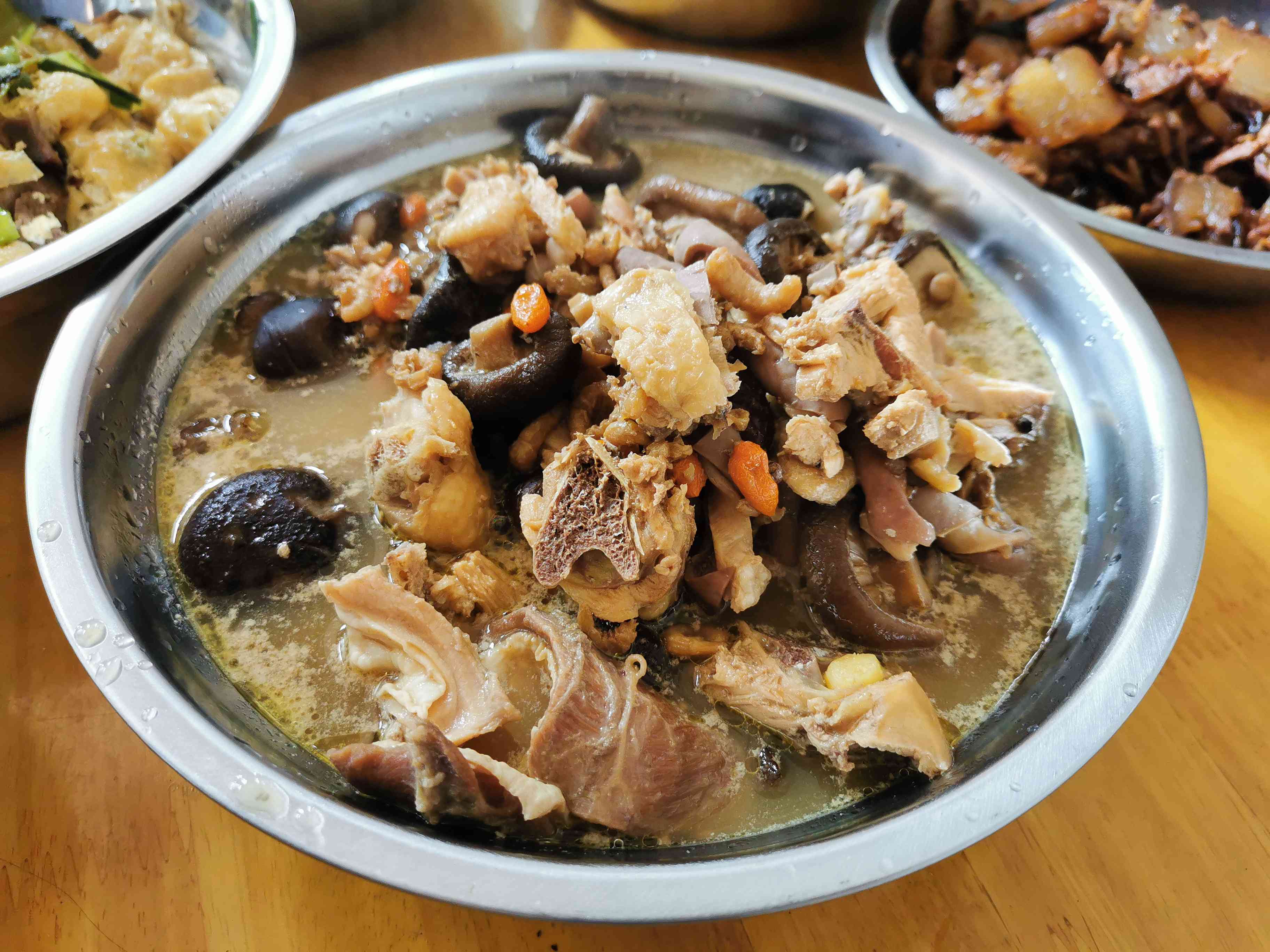 豬肚雞煲（鳳投胎版）的做法-咸鮮味煲菜譜