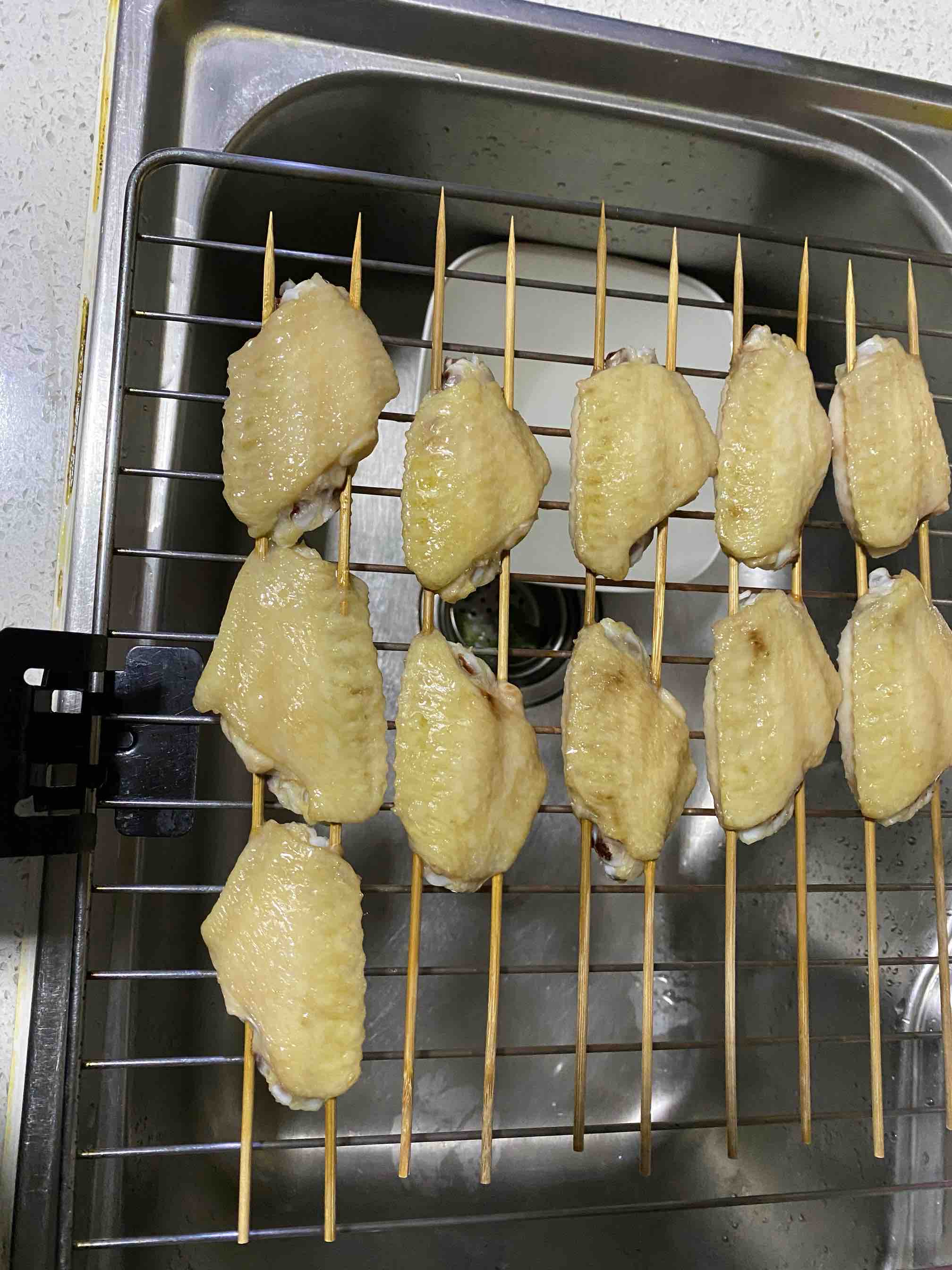 秘制烤雞翅的做法-椒麻味烤菜譜