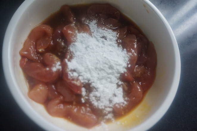 肉質酥嫩的秘訣在此，快手家常菜——酥嫩小炒肉的做法-咸鮮味炒菜譜