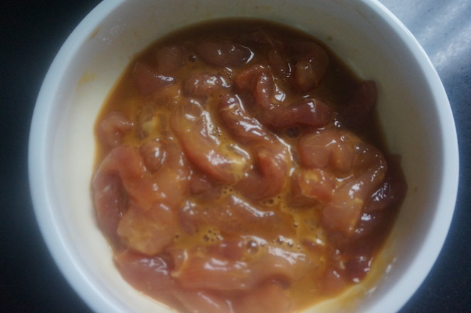 肉質酥嫩的秘訣在此，快手家常菜——酥嫩小炒肉的做法-咸鮮味炒菜譜